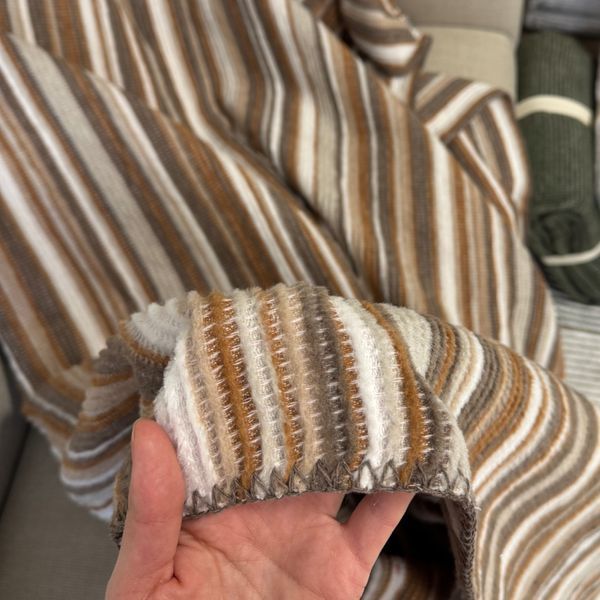 Soft plaid blanket 200x220 cm 50% wool, brown striped